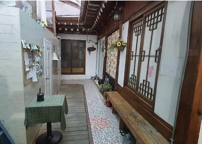 Icos 1 - Female Only Gasthof Seoul